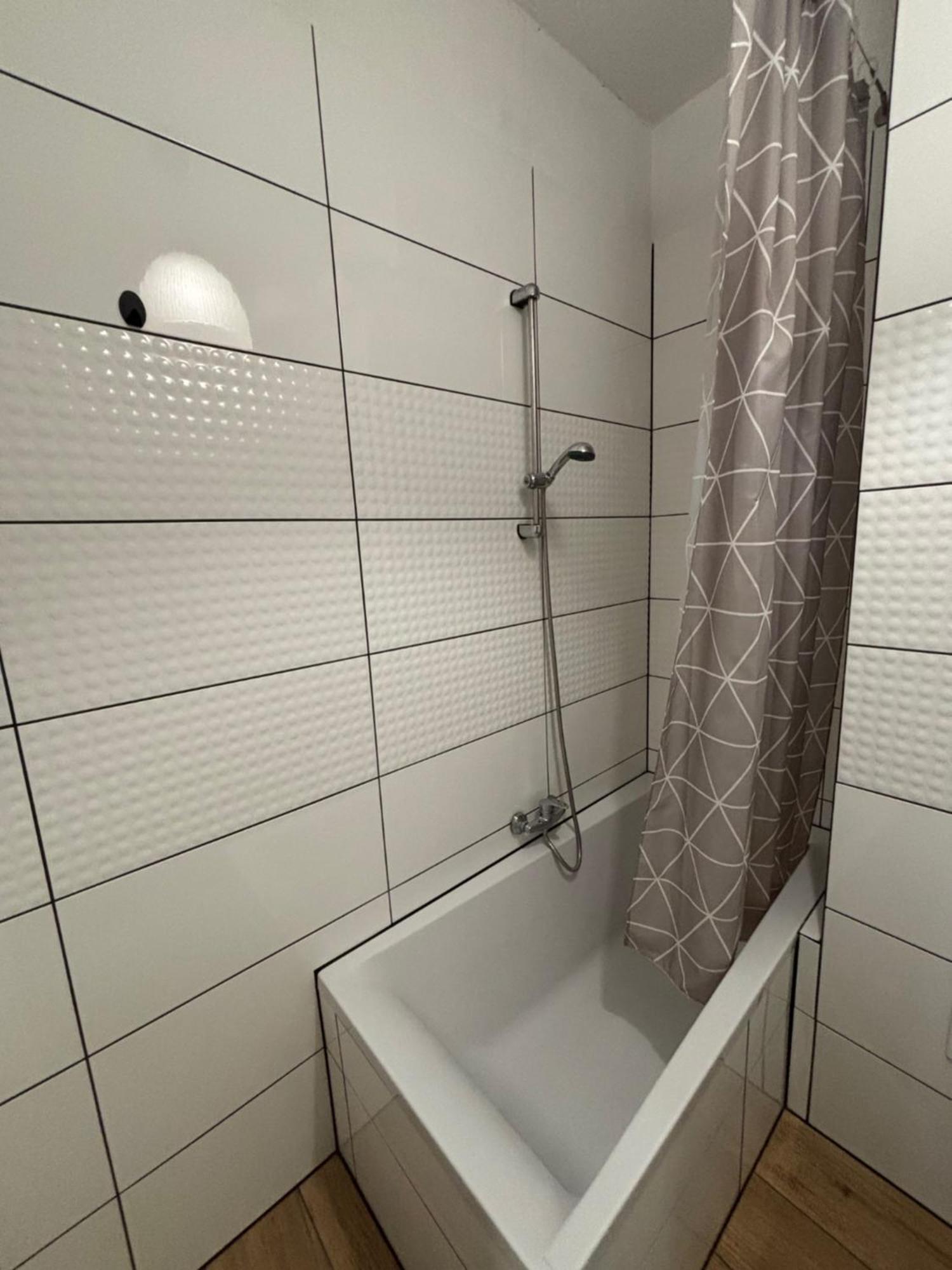 קטוביץ Holdek Apartamenty Francuska מראה חיצוני תמונה